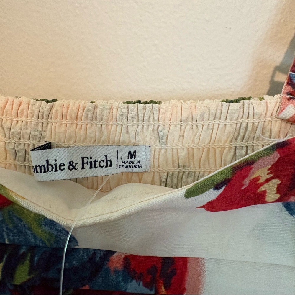 Abercrombie & Fitch White Floral Maxi Dress with Red & Green Print - Picture 8 of 10